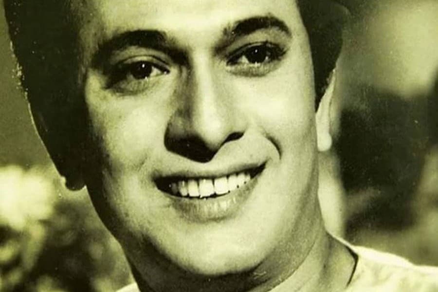 Razzak's rise, his commitment to Bangla cinema