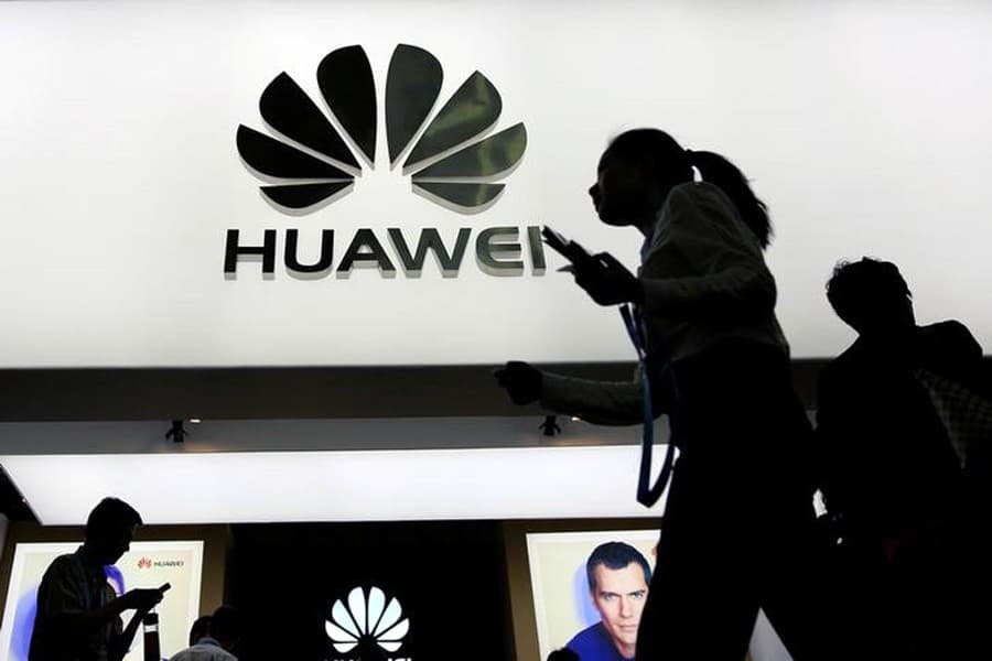 Huawei unveils faster phone chip