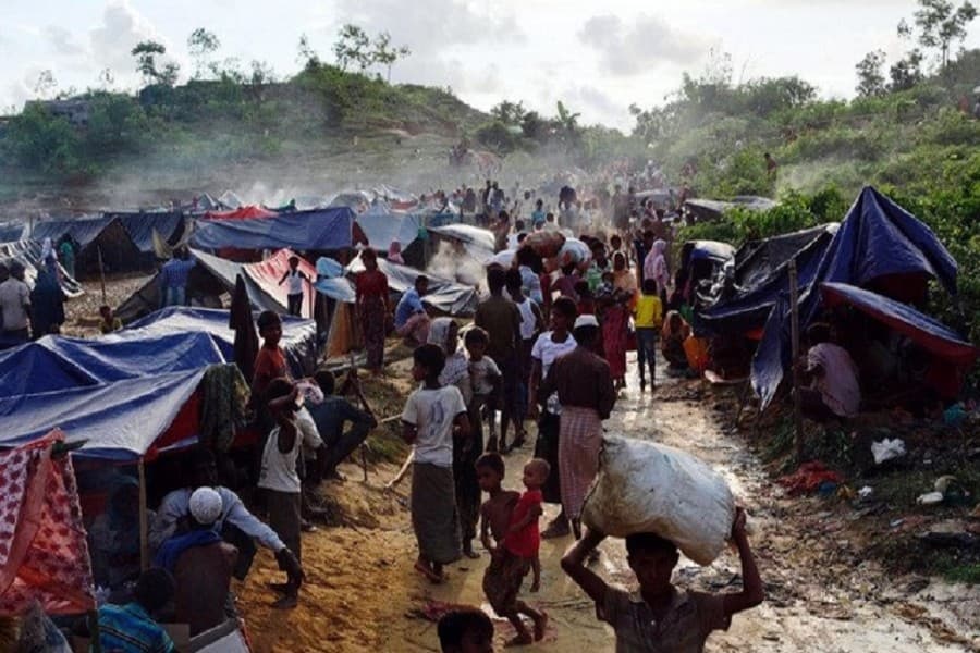 UN seeks 'massive' help for Rohingyas fleeing Myanmar 'ethnic cleansing'