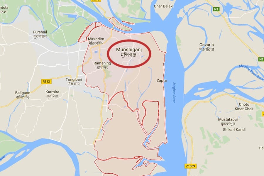 Suspected terrorist held with shutter gun in Munshiganj