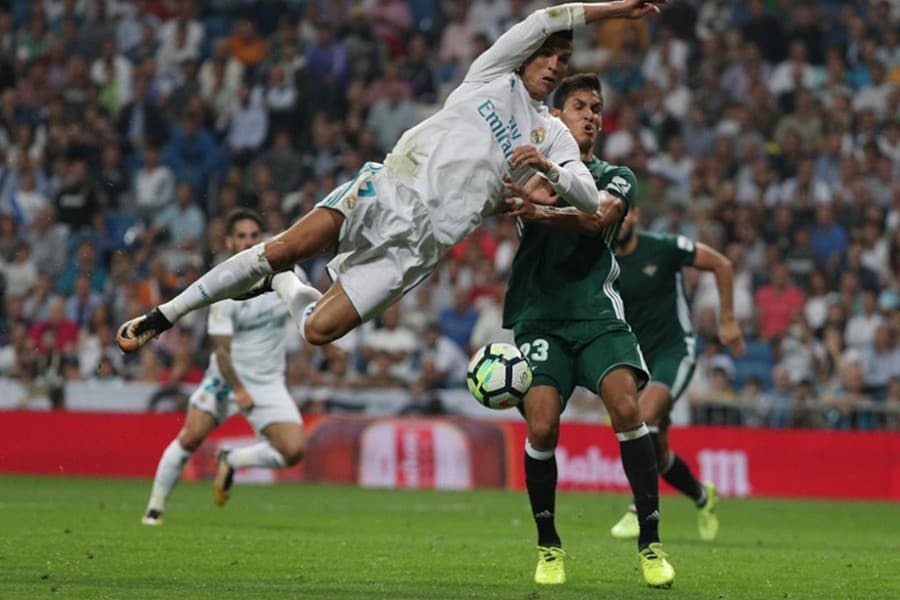La Liga: Real Madrid stunned by last-gasp Sanabria header for Betis