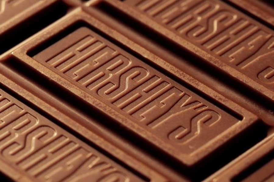 England hospitals to ban sale of 'Super-size' chocolate bars and sweets