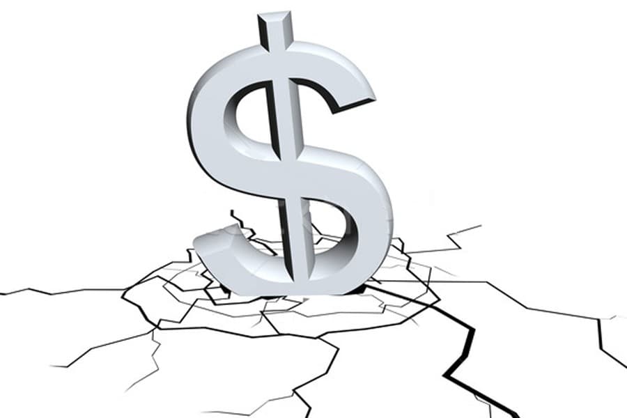 Dollar edges down as attention turns to Fed leadership