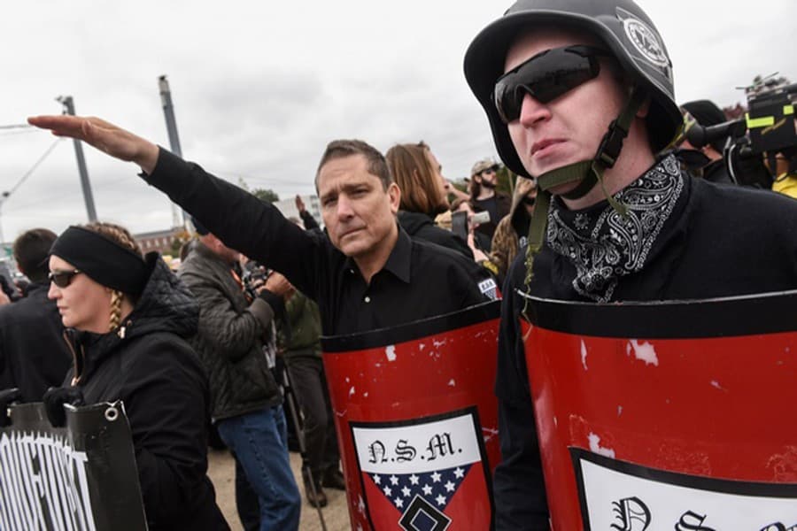White nationalists stage protests against refugees in Tennessee