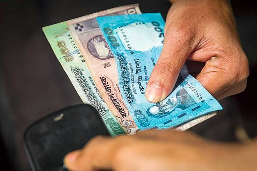 Mobile finance - a new challenge for banks