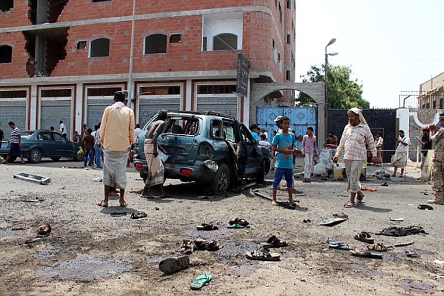 Car bomb kills at least five Yemeni soldiers in Aden: witnesses