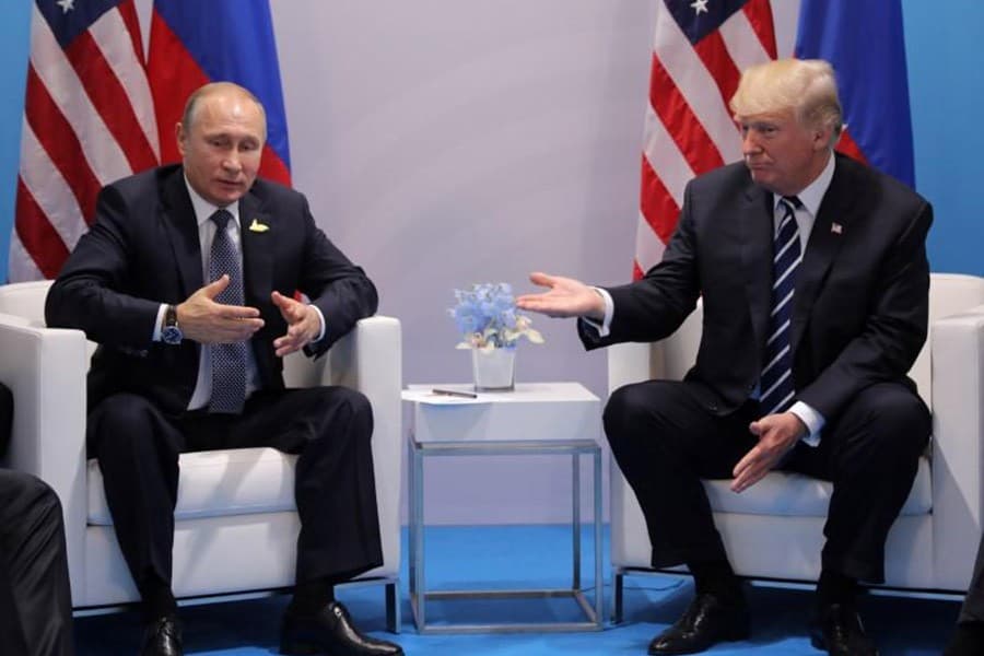 Trump, Putin exchange words at APEC summit