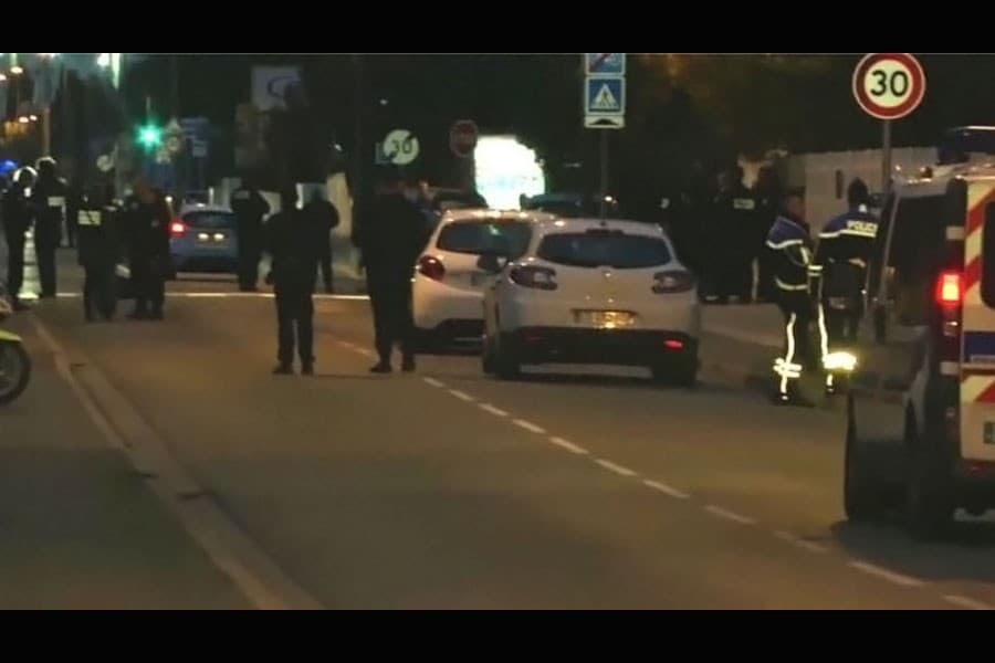 Car rams into students, hurting three in France