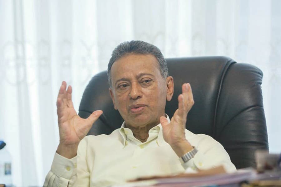 Wants election under non-party neutral administration
