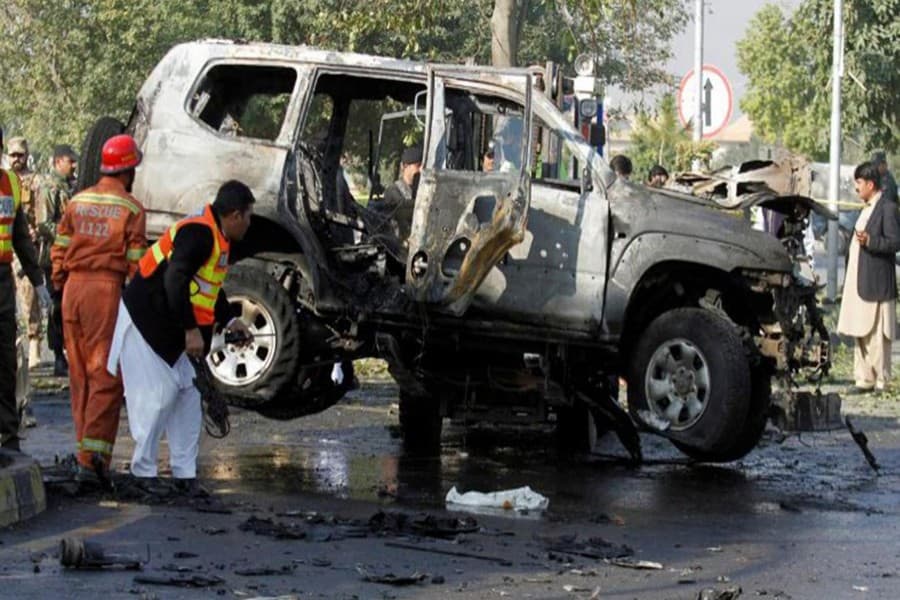 Suicide attack kills Pakistani police officer: Official