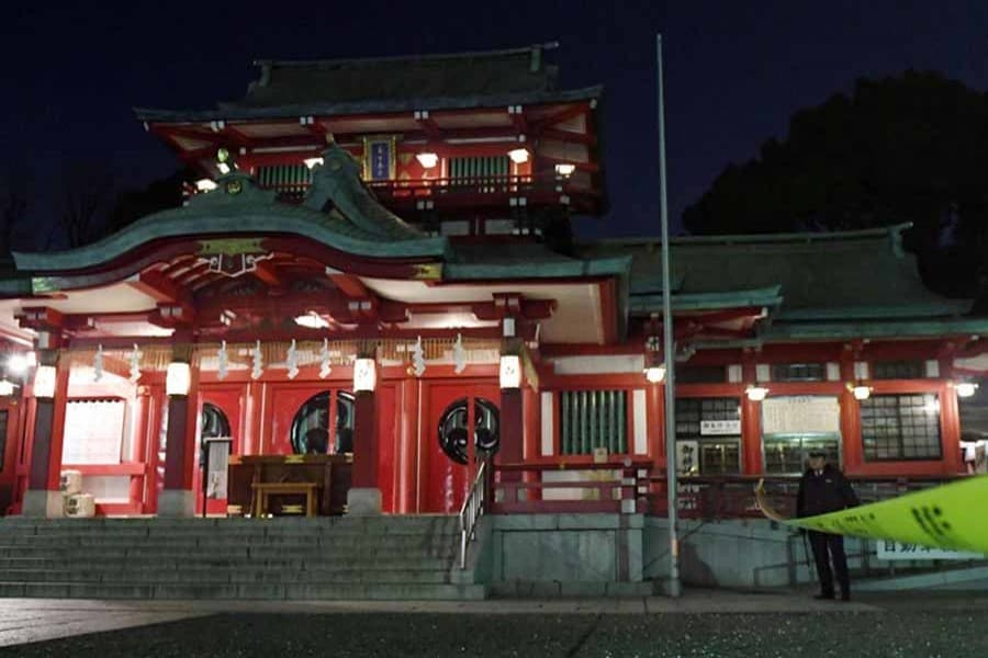 Assailant kills woman priest, two others in Tokyo shrine