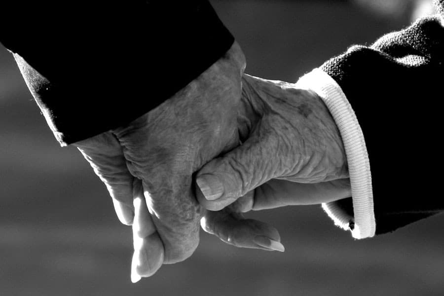 83-year-old remarries wife with Alzheimer