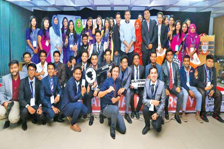 Corporate leaders share tips for success