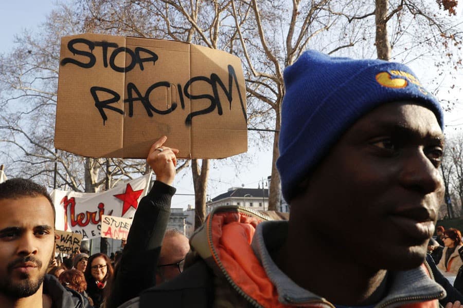 Thousands take to streets in Italy against racism
