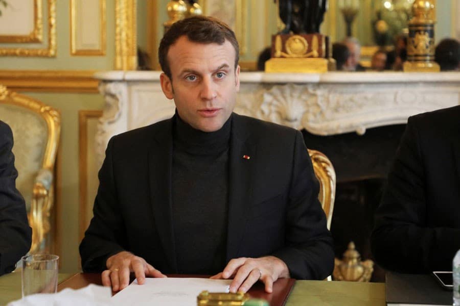 Macron warns Syria of attack over chemical weapon use