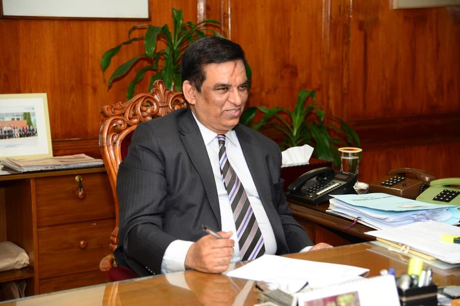 Young officials steer the wheels of country's oldest bank