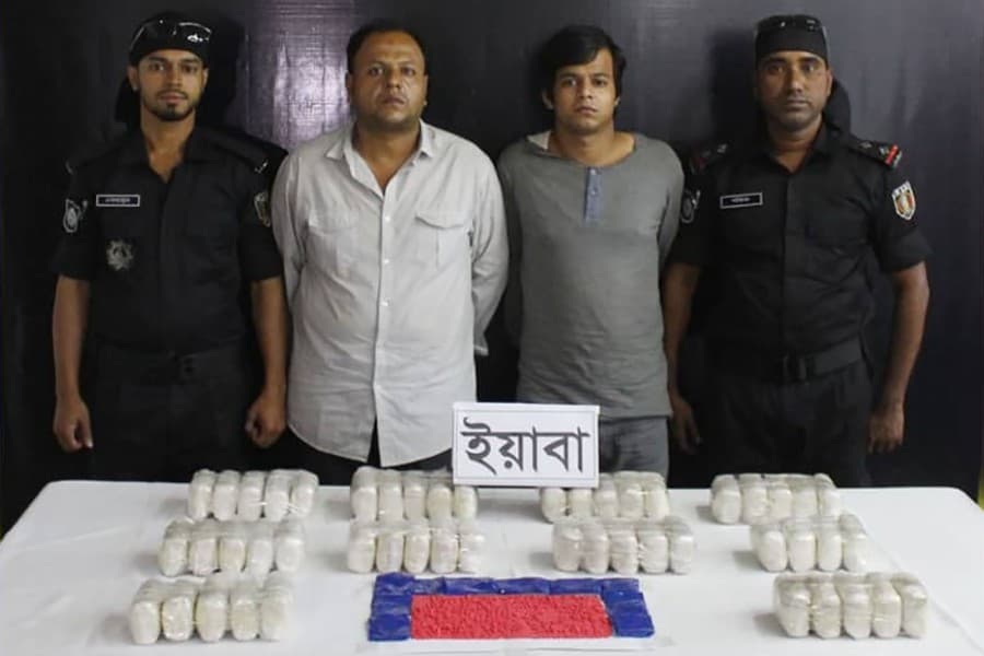 Two siblings held with 0.10m Yaba tablets in Chittagong