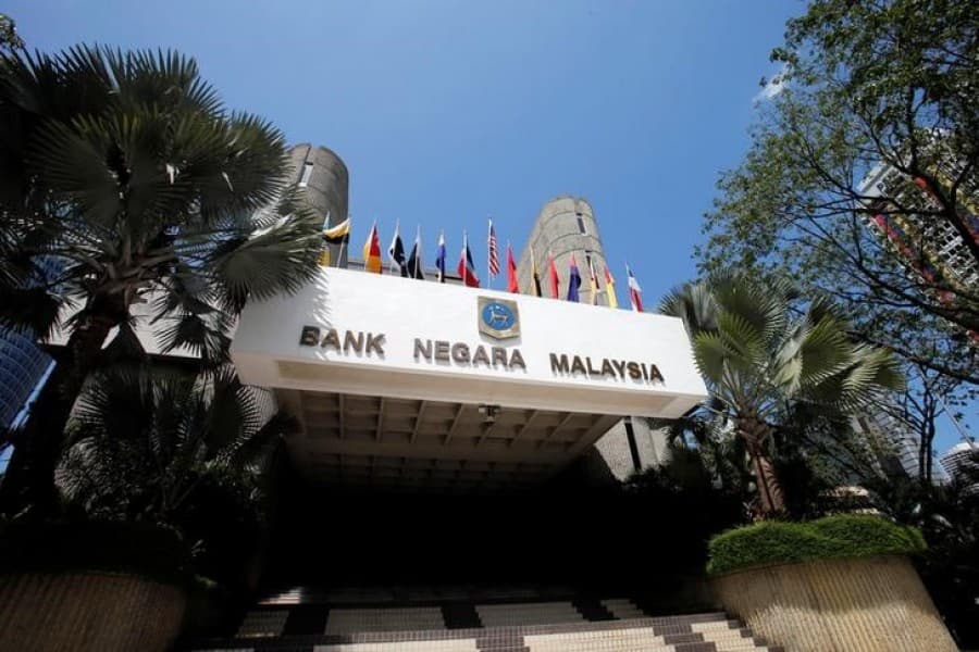Malaysia appoints ex-central banker Nor Shamsiah as new governor
