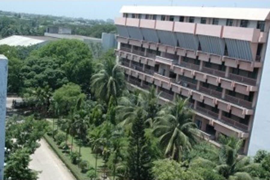 Managing the university admission dilemmas