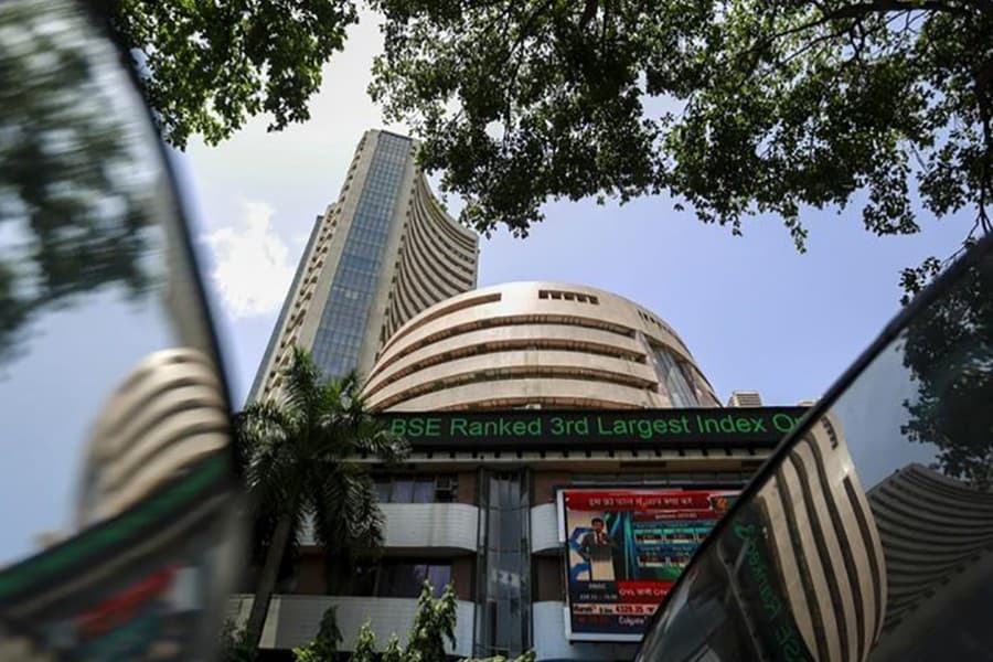 Indian shares rise; energy, automobile shares jumps