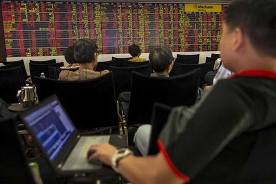 Trade talk plans boost Asian shares, but China shaky