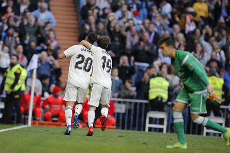 Madrid into last 16, Eibar knocked out