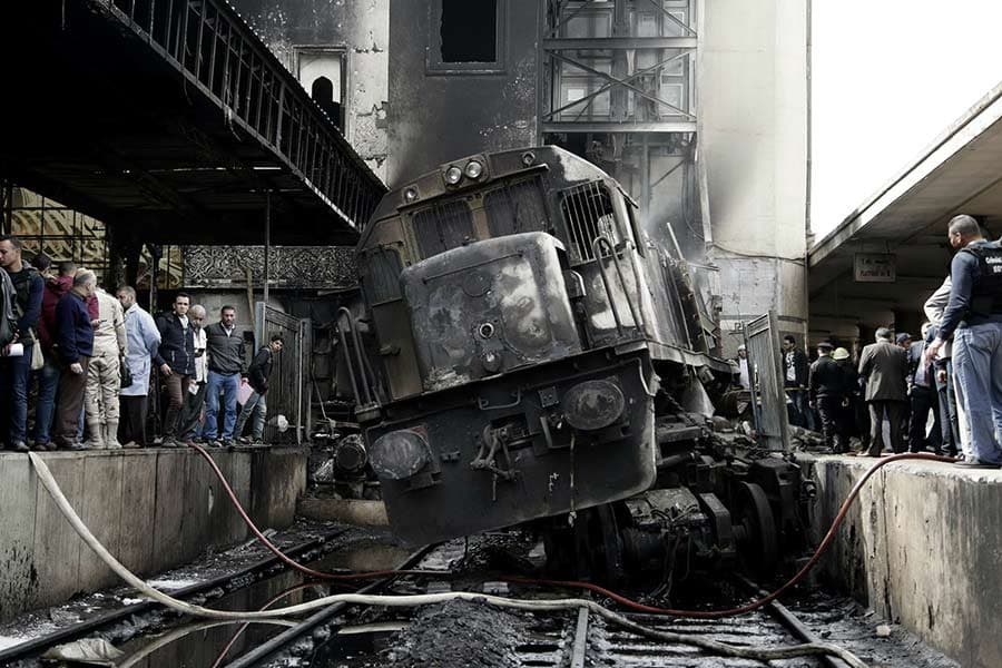 Train crash in Egypt leaves 25 dead
