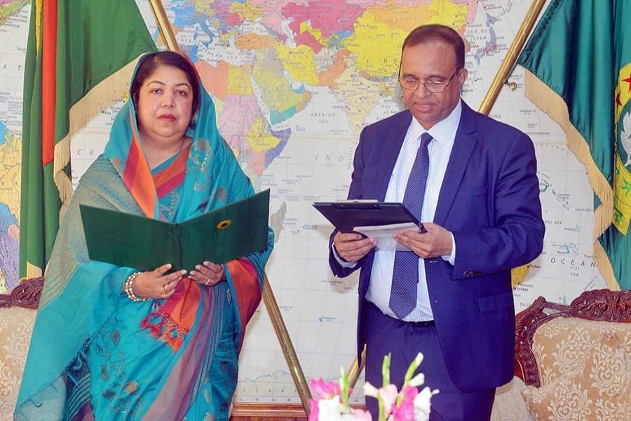 Gono Forum’s Mokabbir takes oath as MP