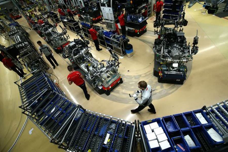 Germany to halve 2019 growth forecast: Government source