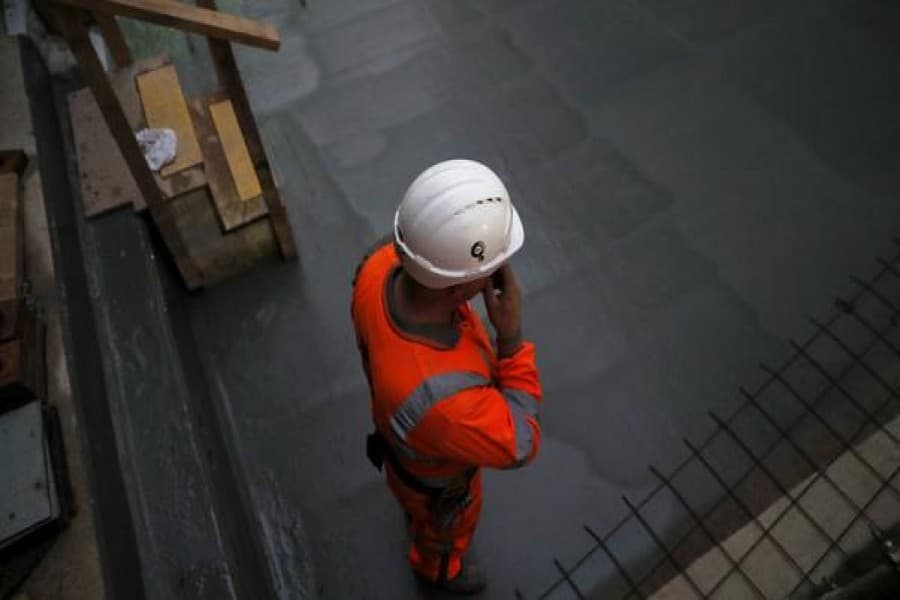 Middle class shrinking as incomes stagnate, costs rise: OECD