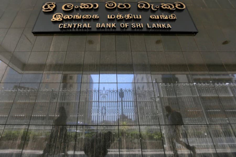 Lockdown at Sri Lanka central bank amid bomb scare, airport road also shut