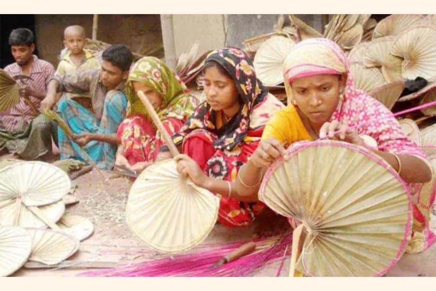 Hand-fan makers seek easy bank loans