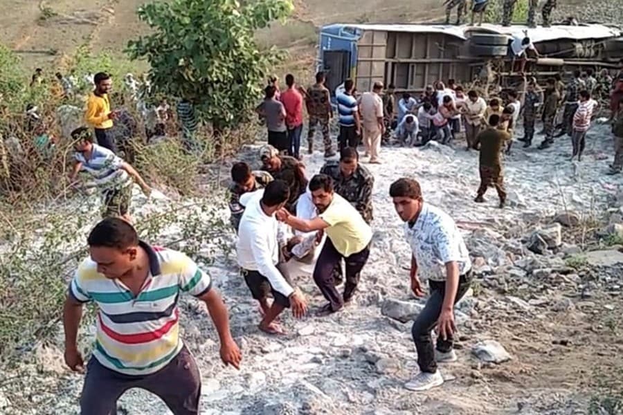 Bus falls into gorge in India's Jharkhand, killing six