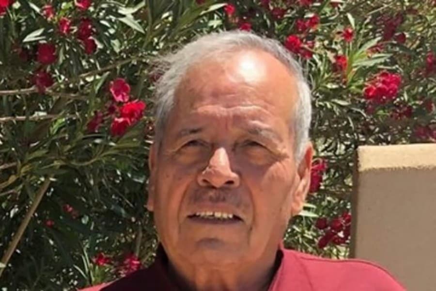 Mexican man who shielded wife in Texas mass shooting dies