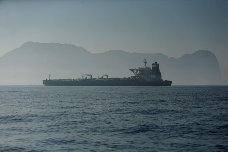 US issues warrant to seize Iranian oil tanker