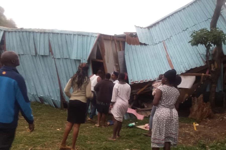 School collapses in Kenya, killing seven children