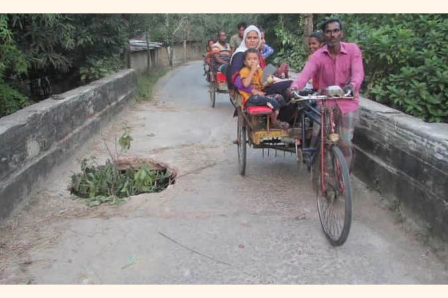 40-year-old bridge turns into a death trap