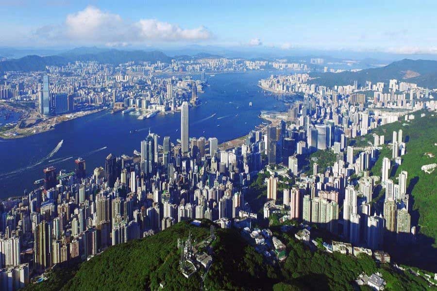Alibaba starts listing in Hong Kong