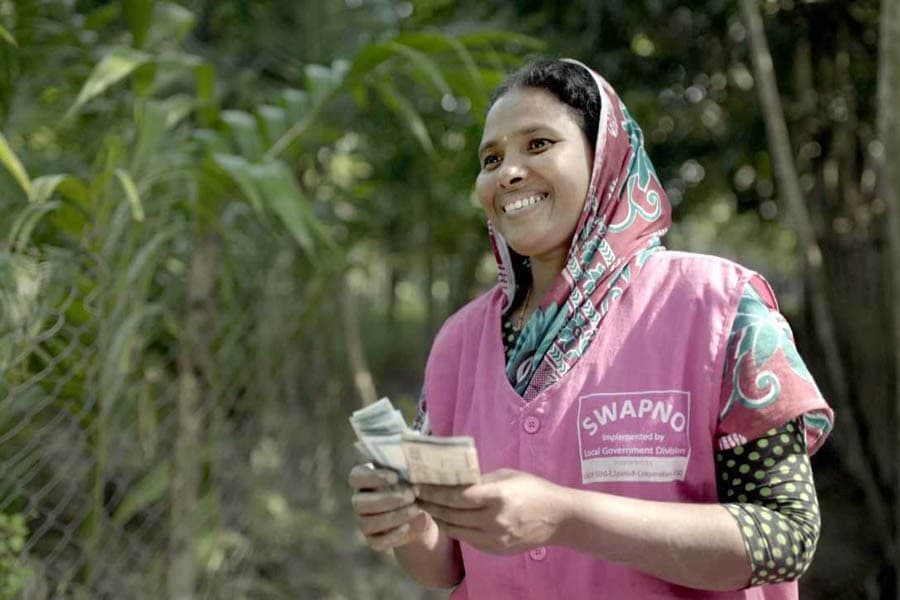 Bringing unbanked poor under financial services
