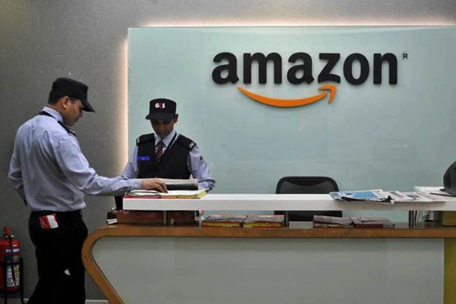 Amazon promises to create 1.0m new jobs in India