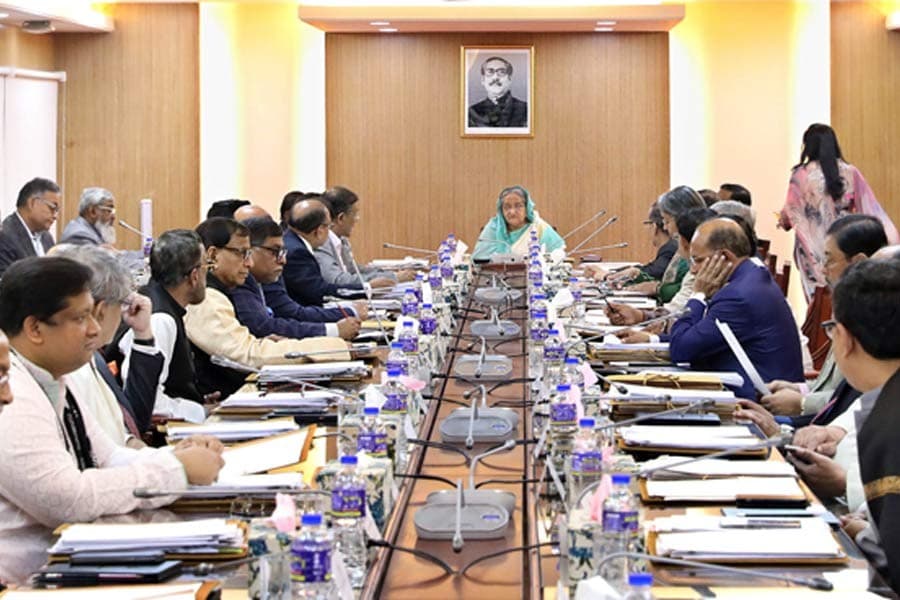 PM calls for vigilance as coronavirus fears intensify
