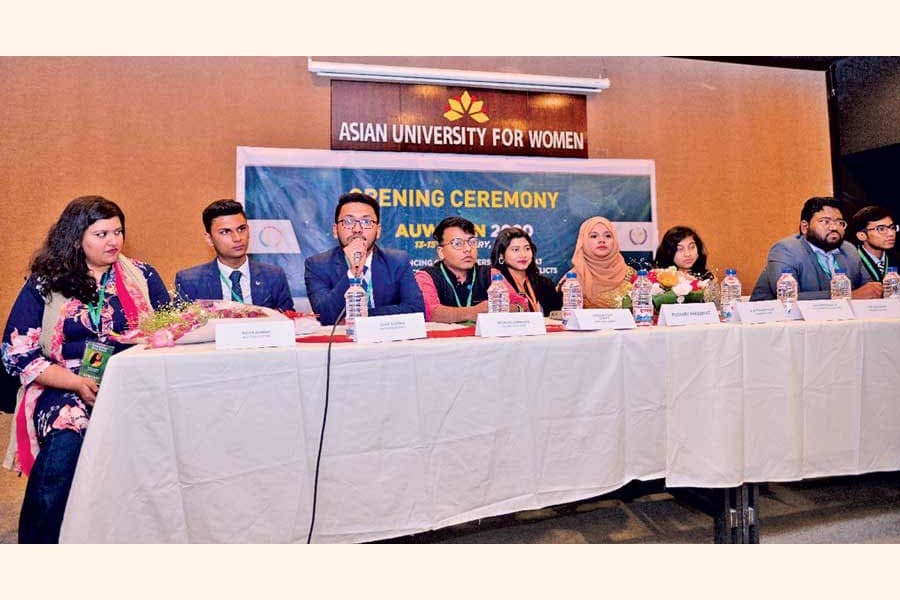 Diversity in diplomacy