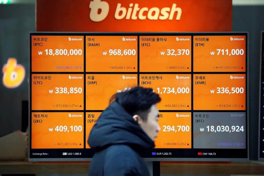 India's top court strikes down RBI banking ban on cryptocurrency