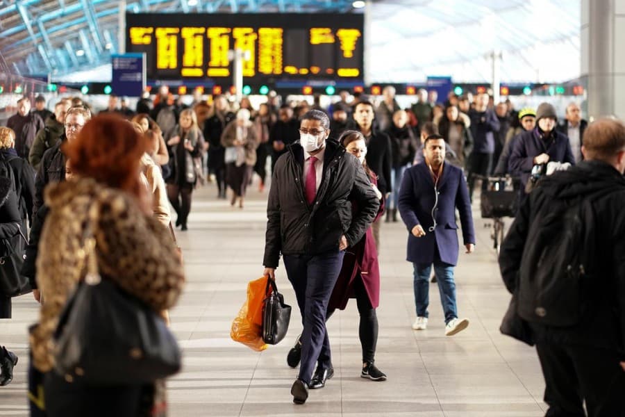 UK to ban mass gatherings from next week to curb coronavirus
