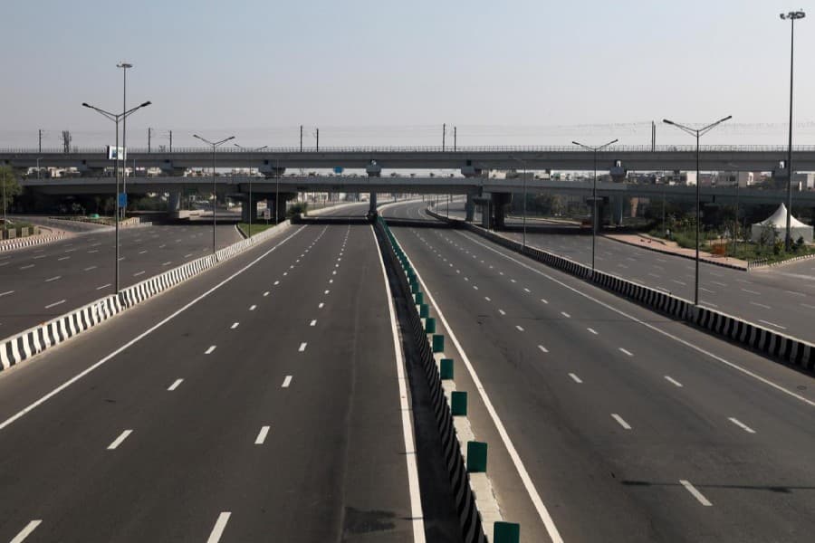 New Delhi under lockdown to contain coronavirus spread