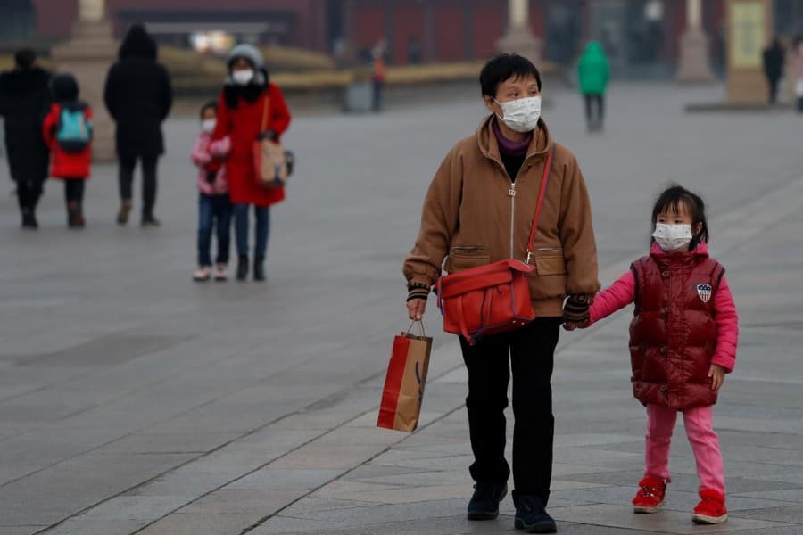 China reports no local virus transmissions as foreigners barred