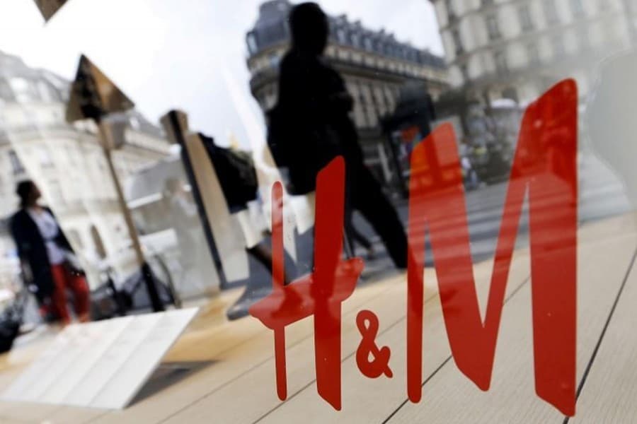 H&M won't place new orders now