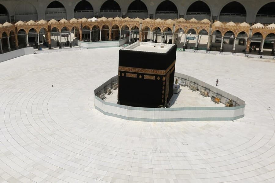 Saudi Arabia asks Muslims to wait on Hajj plans amid coronavirus crisis