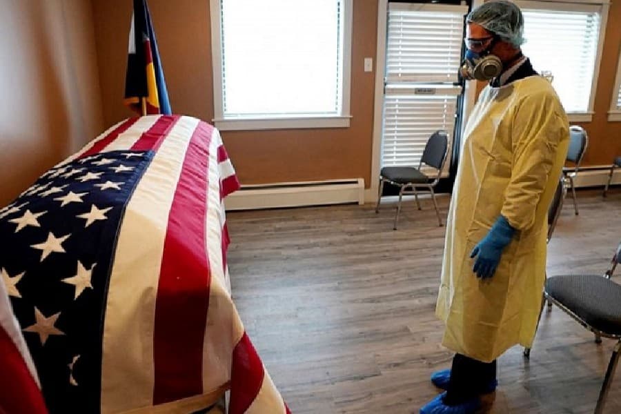 Global coronavirus death toll hits 200,000