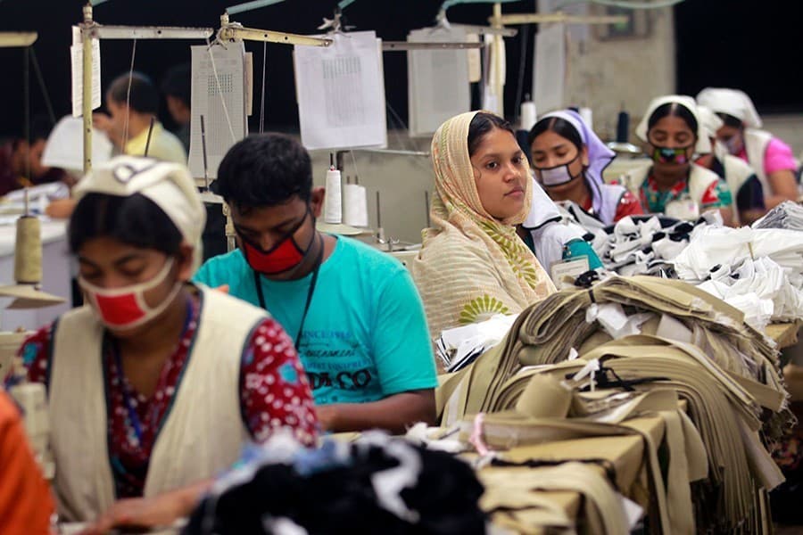 RMG workers start receiving salaries from stimulus package